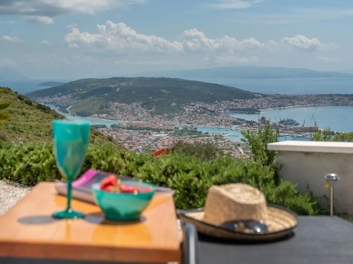 Scenic Sea View,Three Bedroom Villa With Pool Trogir