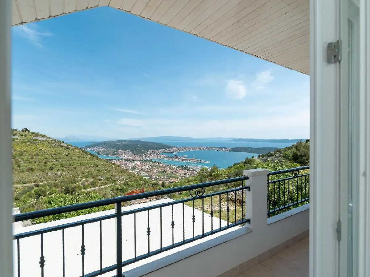 Scenic Sea View,Three Bedroom Villa With Pool Trogir