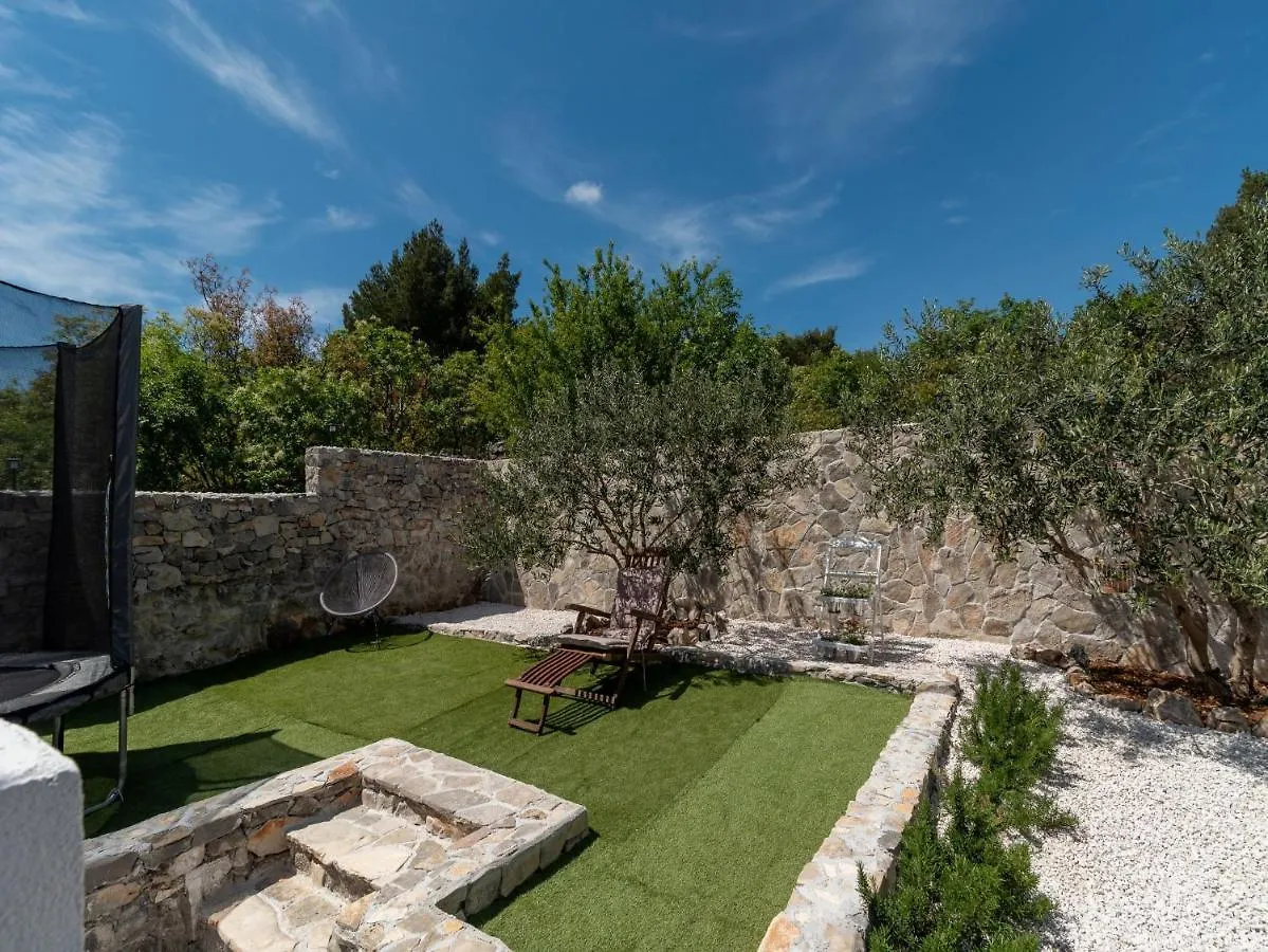 Scenic Sea View,Three Bedroom Villa With Pool Trogir