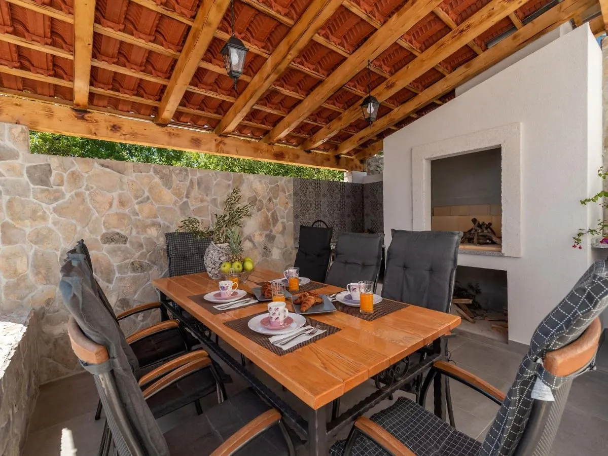 Scenic Sea View,Three Bedroom Villa With Pool Trogir